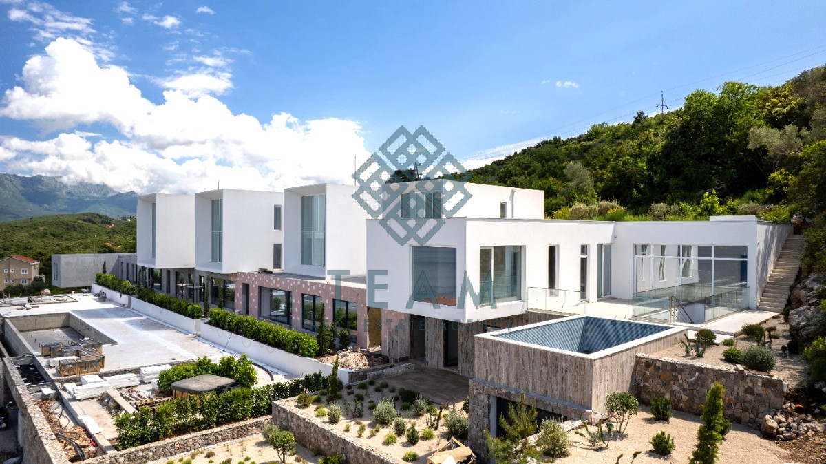 Tivat, Krašići, vila 328m²